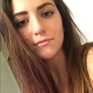 Meet your Posher, Shelby